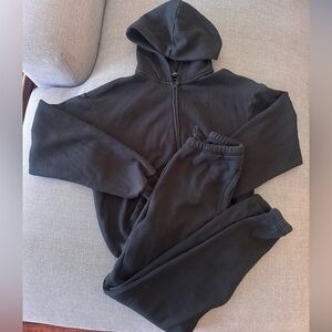 Skims Black Jogger and Hoodie Set Size XS